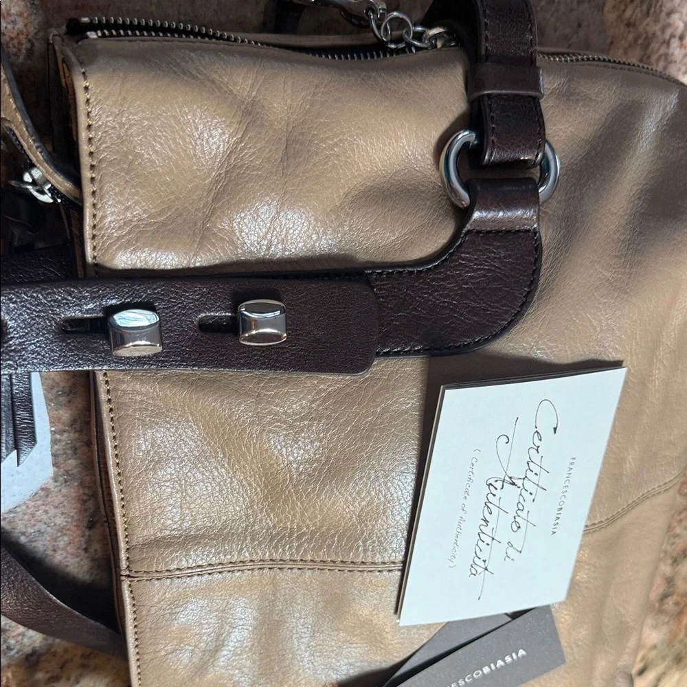 Francesco Biasia Beige Leather Shoulder Bag with Dark Brown Straps - Picture 10 of 16